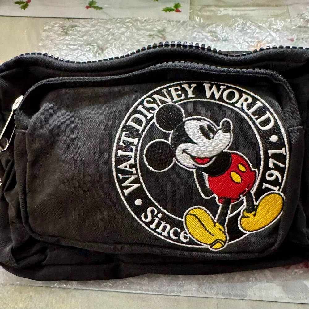 Disney Black and Red Mickey Mouse Belt and crossbody bag - Picture 6 of 6